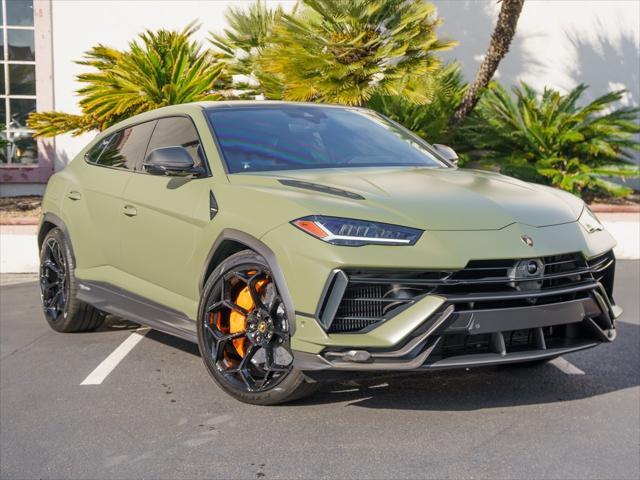 used 2023 Lamborghini Urus car, priced at $359,995