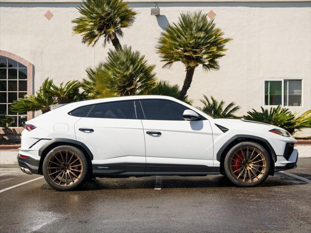 used 2023 Lamborghini Urus car, priced at $294,995