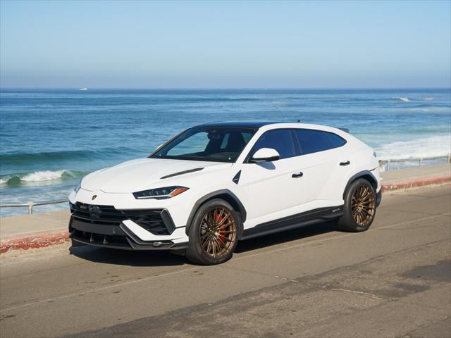 used 2023 Lamborghini Urus car, priced at $294,995