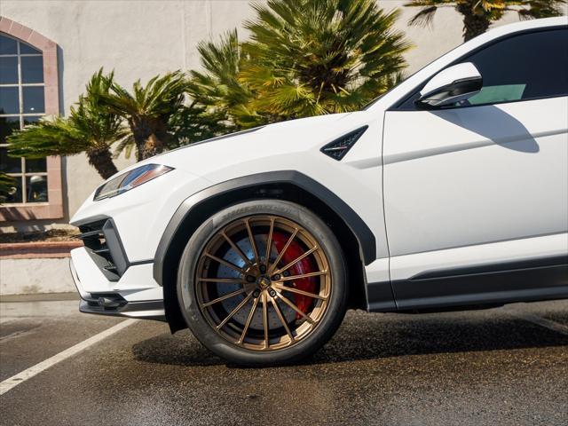 used 2023 Lamborghini Urus car, priced at $294,995