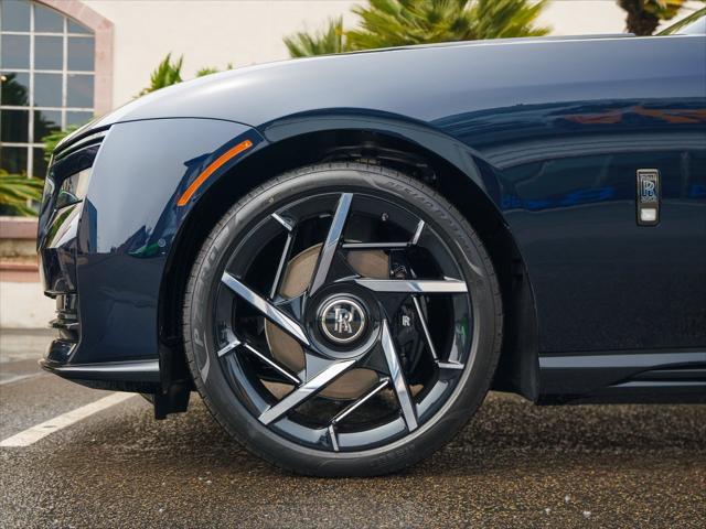new 2025 Rolls-Royce Spectre car, priced at $564,250