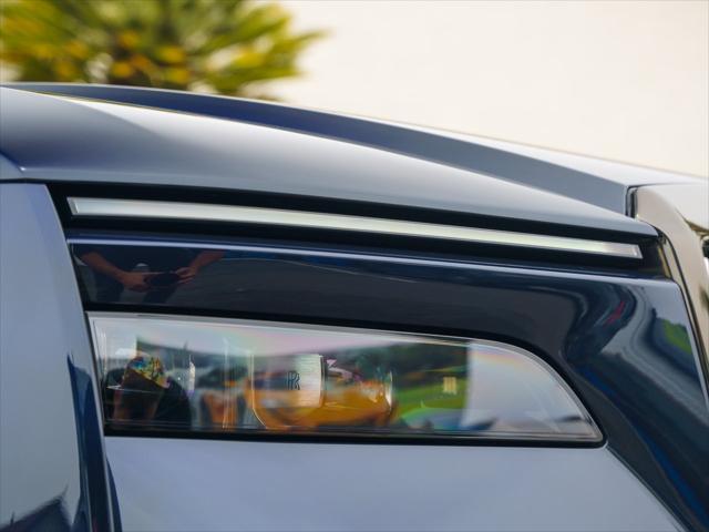 new 2025 Rolls-Royce Spectre car, priced at $564,250