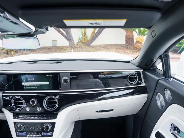 new 2025 Rolls-Royce Spectre car, priced at $504,725