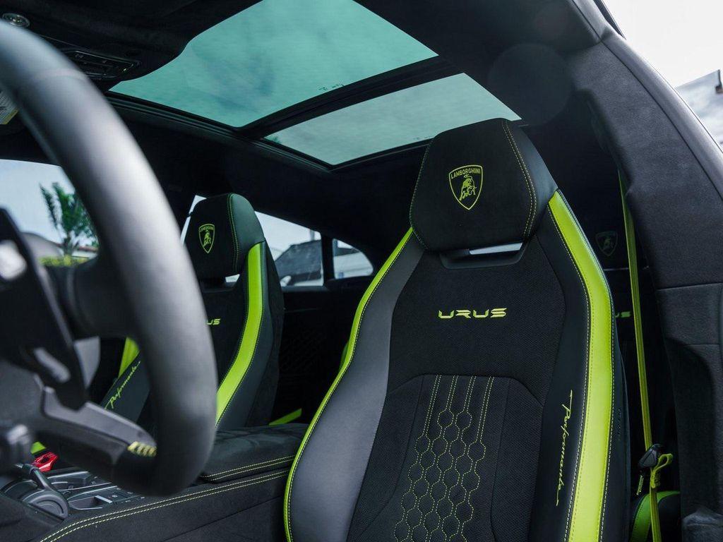 used 2024 Lamborghini Urus car, priced at $295,995