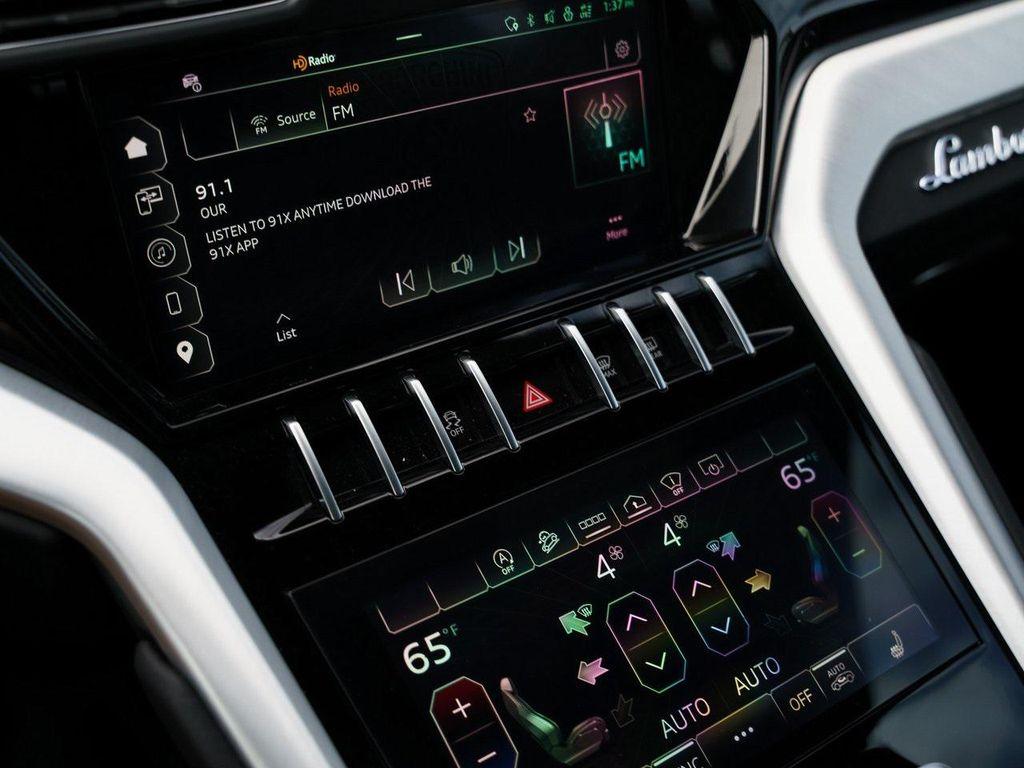 used 2023 Lamborghini Urus car, priced at $239,995