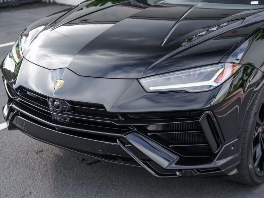 used 2023 Lamborghini Urus car, priced at $298,988