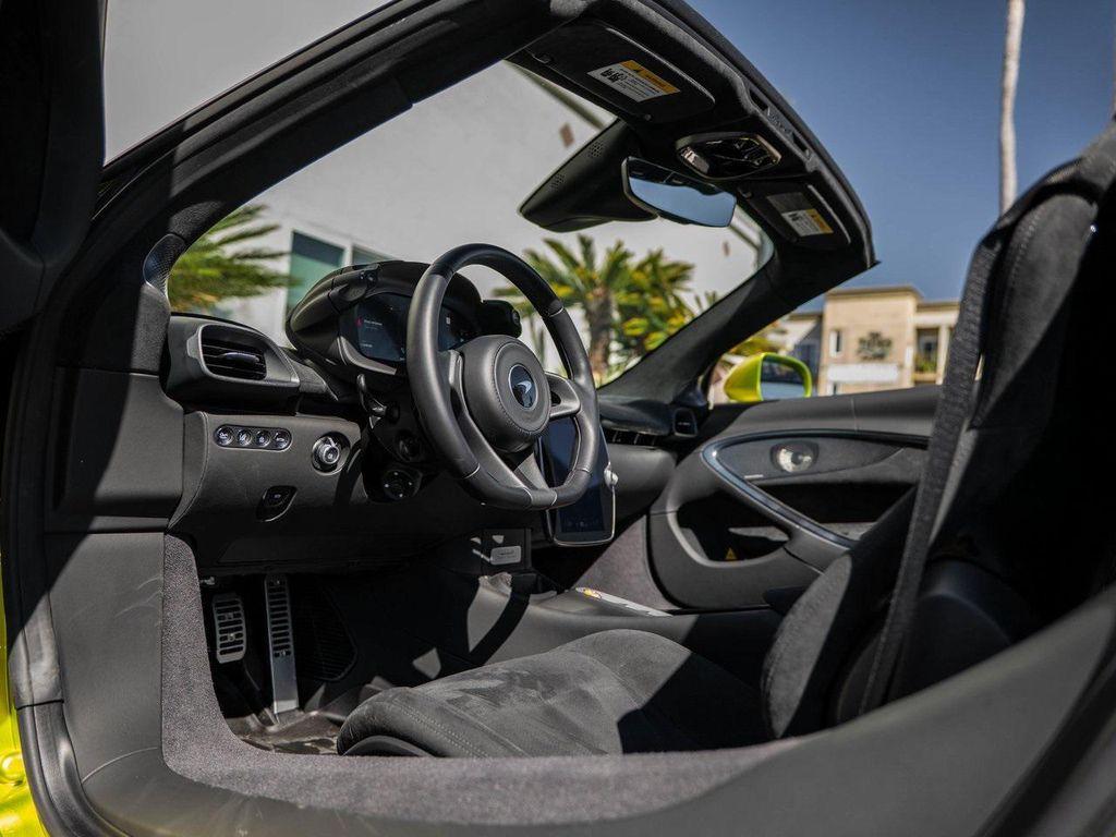 used 2025 McLaren Artura car, priced at $249,995