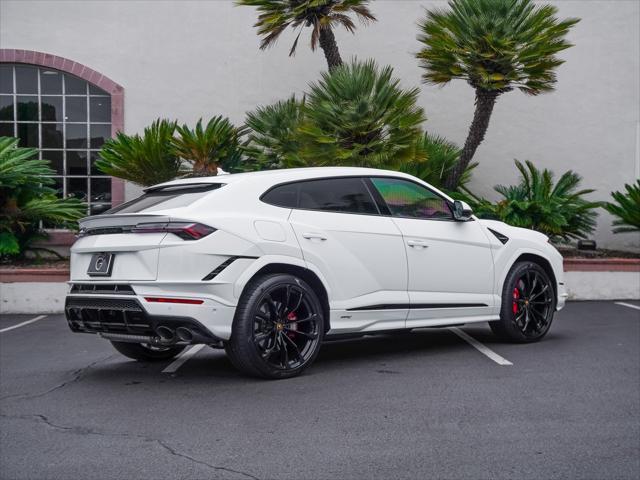 used 2024 Lamborghini Urus car, priced at $289,995