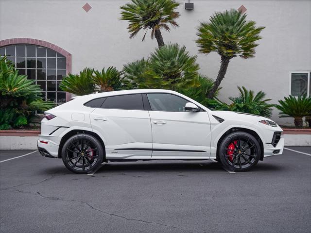 used 2024 Lamborghini Urus car, priced at $289,995