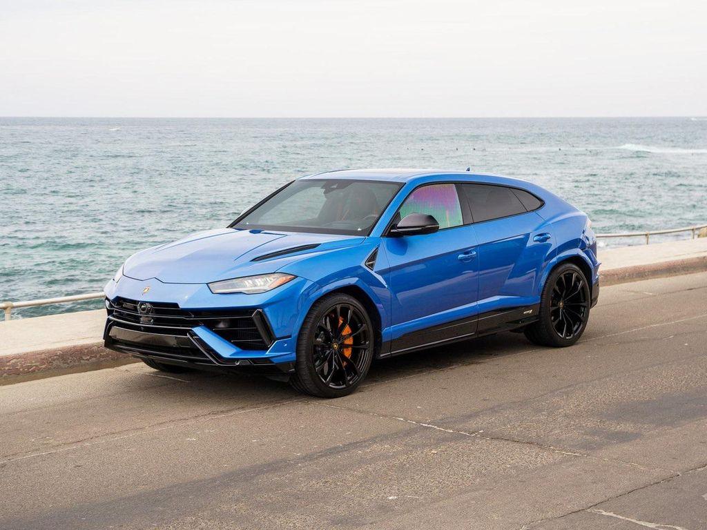 used 2024 Lamborghini Urus car, priced at $251,392