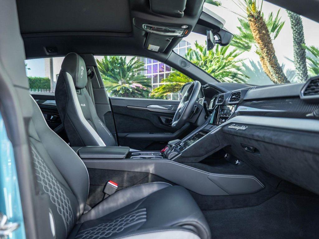 used 2023 Lamborghini Urus car, priced at $289,995