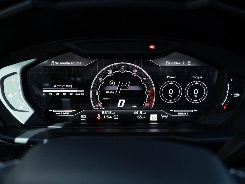 used 2023 Lamborghini Urus car, priced at $289,995