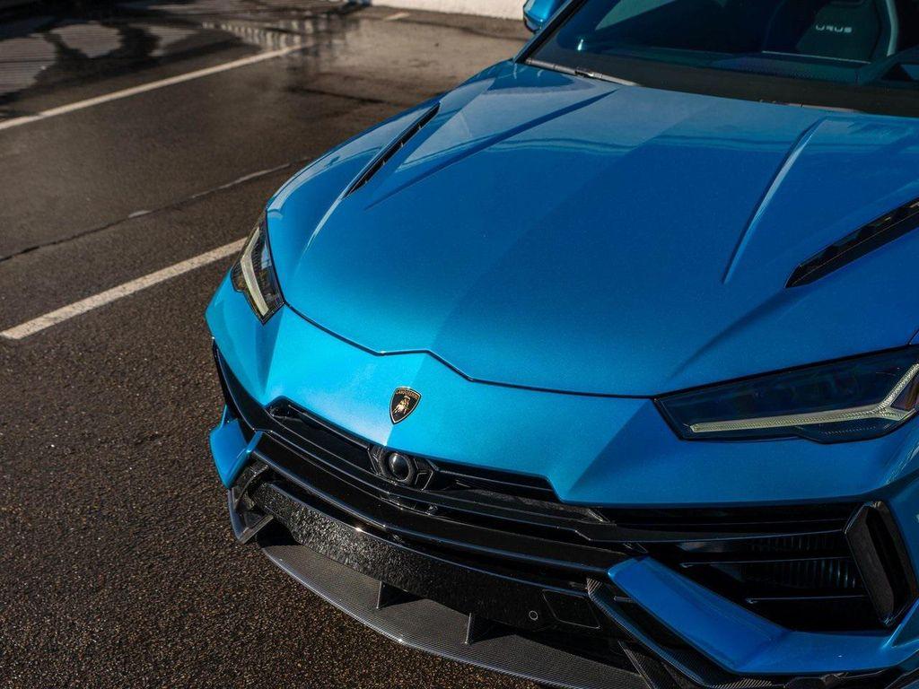 used 2023 Lamborghini Urus car, priced at $289,995