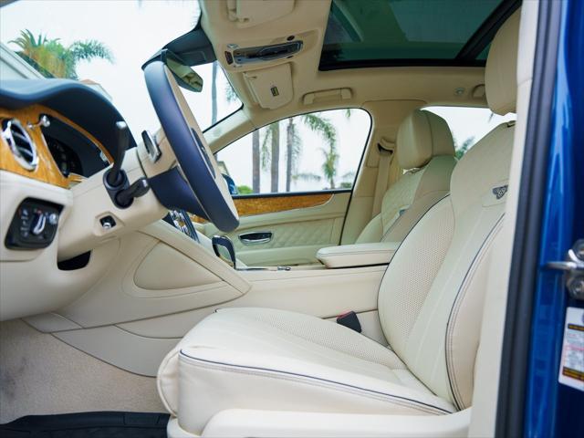 used 2023 Bentley Bentayga Hybrid car, priced at $179,995