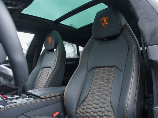 used 2021 Lamborghini Urus car, priced at $213,696