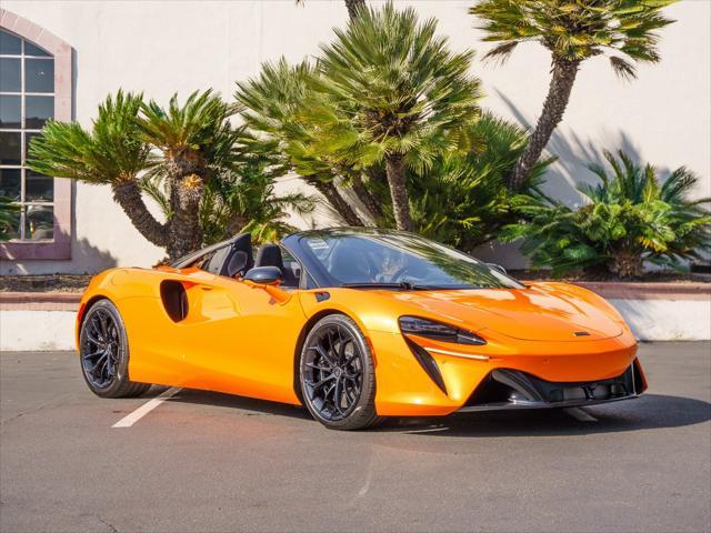 new 2025 McLaren Artura car, priced at $333,848