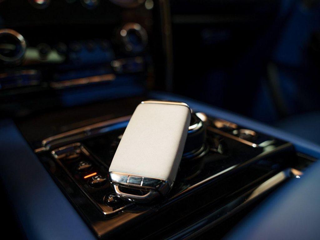 used 2023 Rolls-Royce Cullinan car, priced at $340,995
