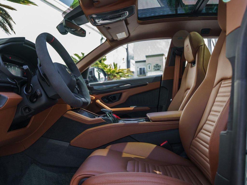 new 2025 Lamborghini Urus car, priced at $358,227