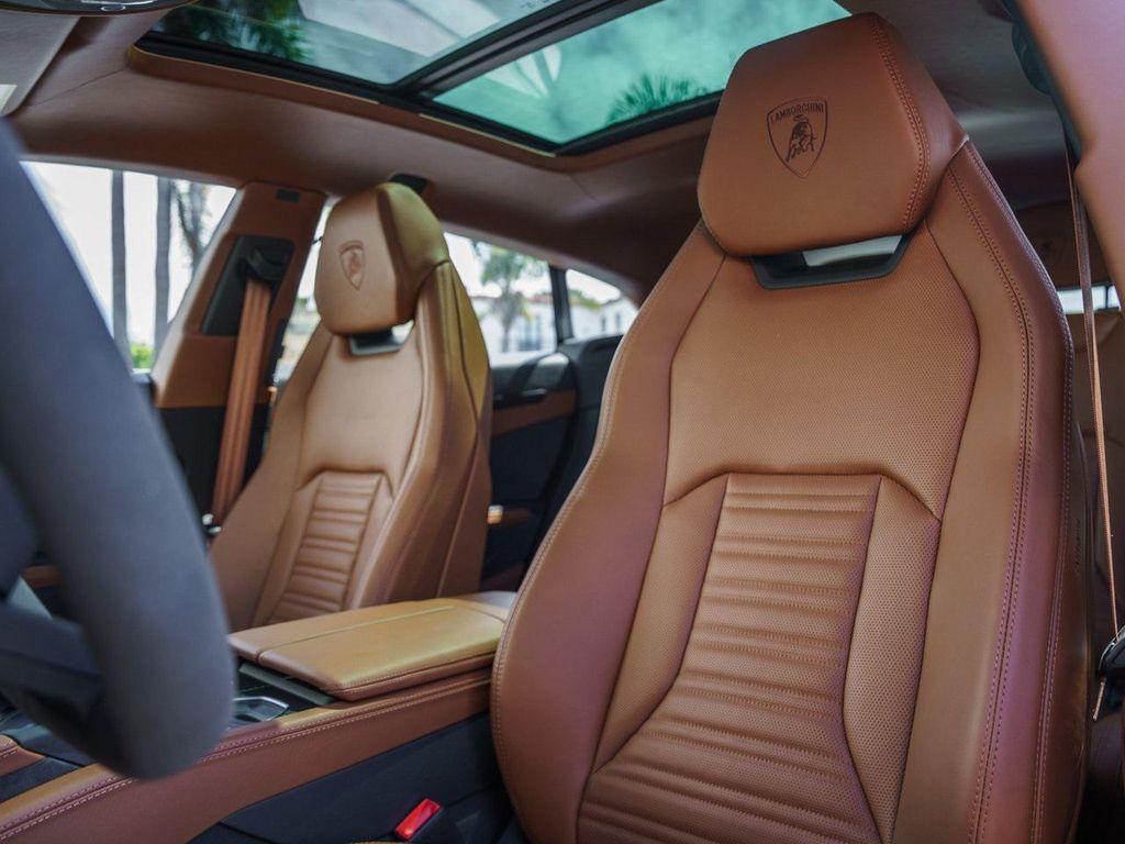 new 2025 Lamborghini Urus car, priced at $358,227