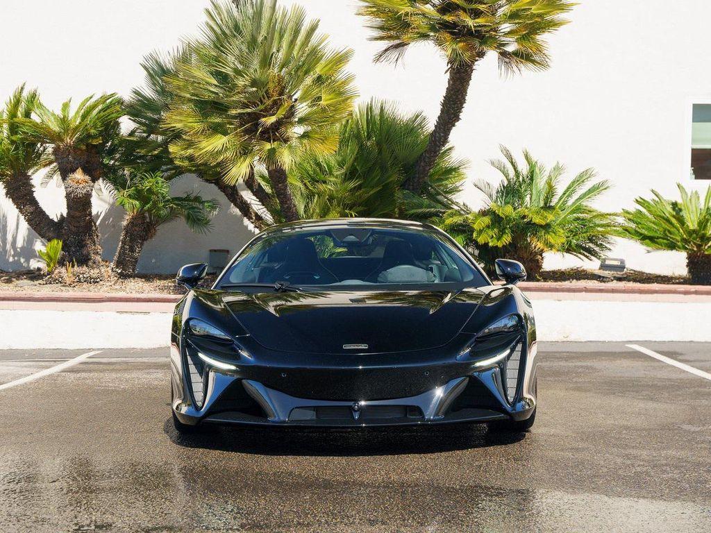 new 2025 McLaren Artura car, priced at $310,968