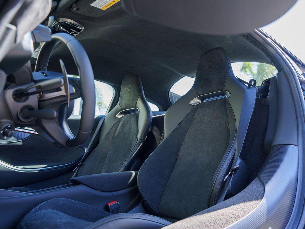 new 2025 McLaren Artura car, priced at $310,968