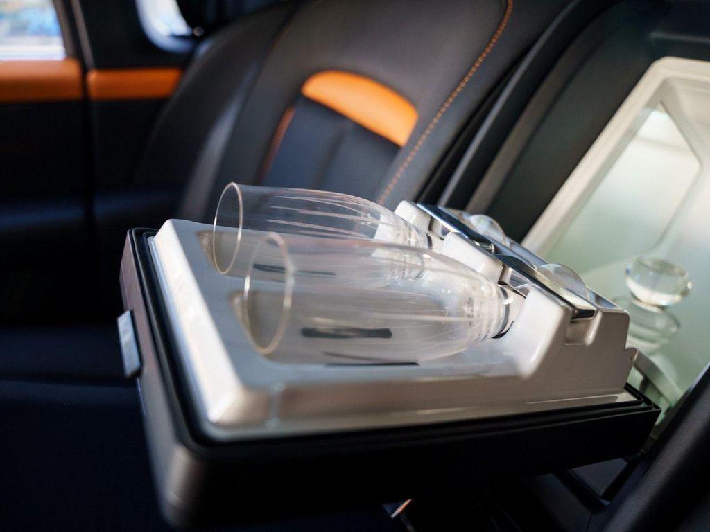 used 2022 Rolls-Royce Cullinan car, priced at $349,995