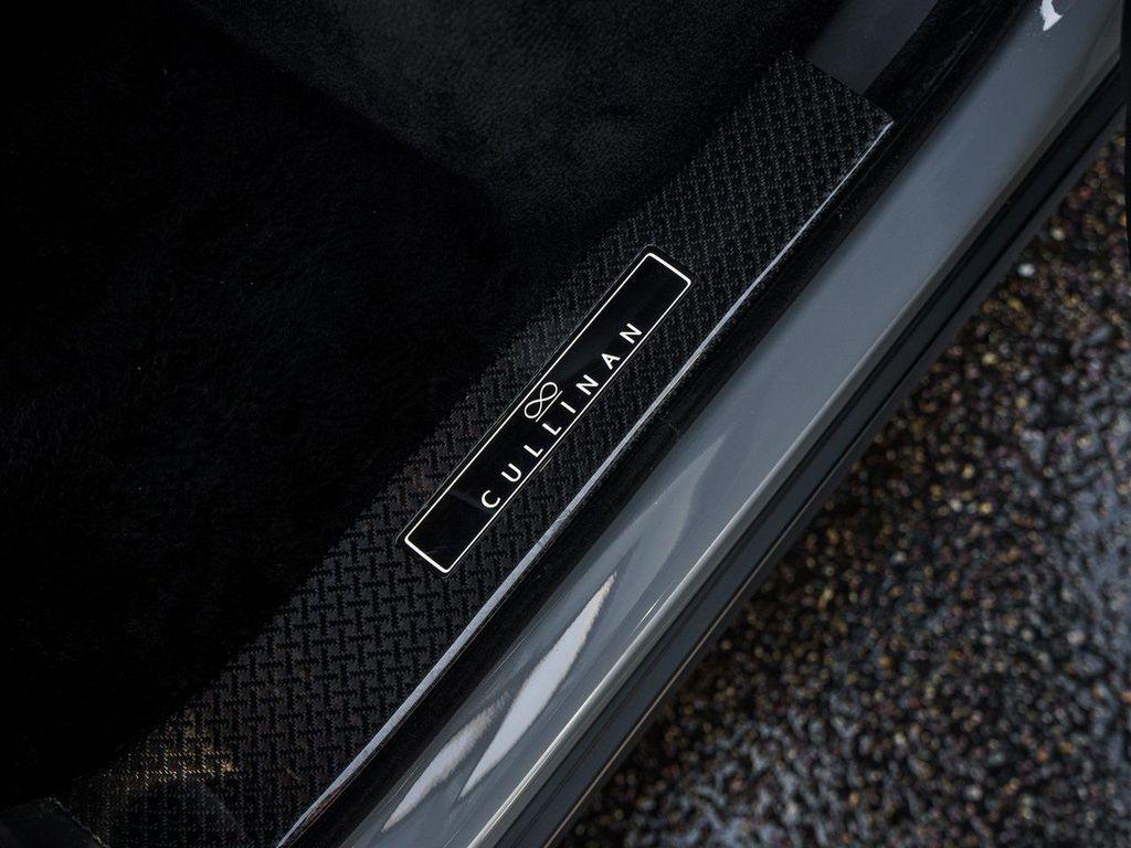 used 2022 Rolls-Royce Cullinan car, priced at $349,995