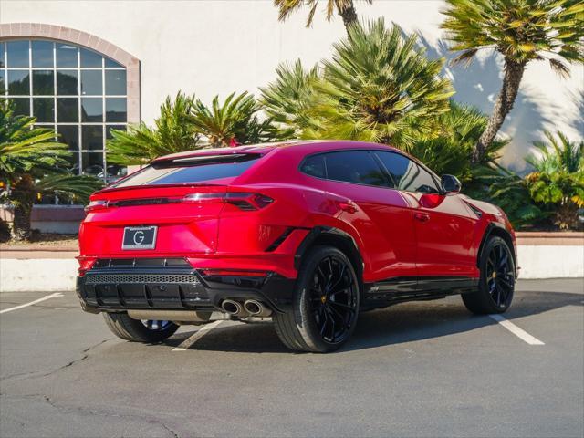 used 2024 Lamborghini Urus car, priced at $267,995