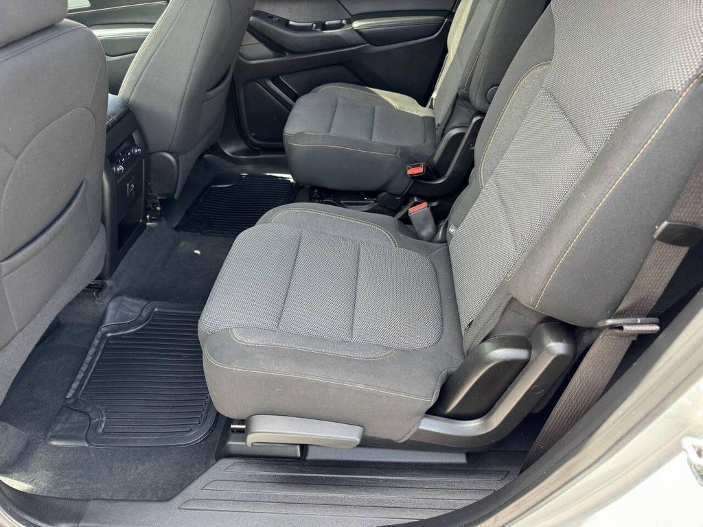 used 2021 Chevrolet Traverse car, priced at $21,995