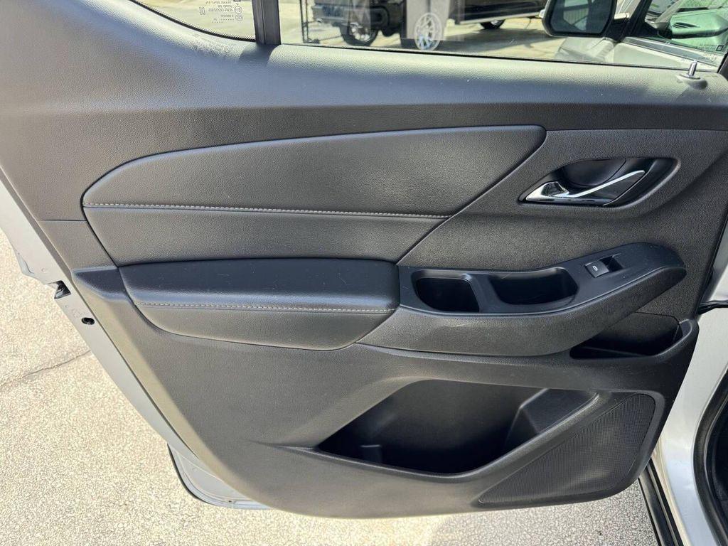 used 2021 Chevrolet Traverse car, priced at $21,995