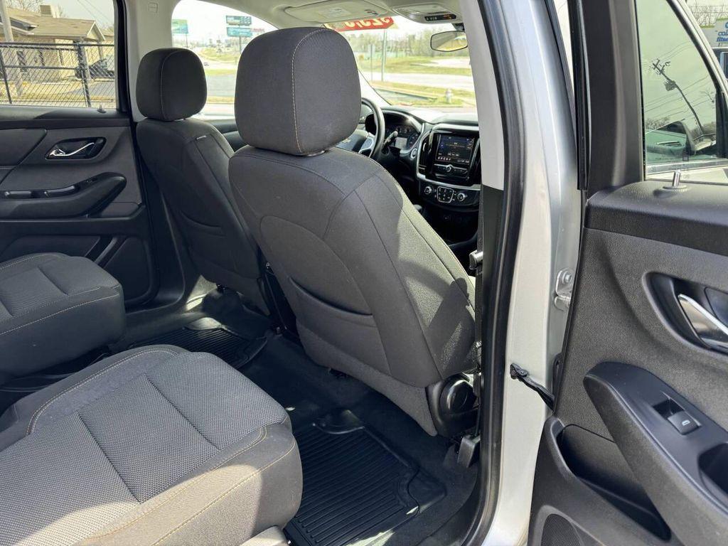 used 2021 Chevrolet Traverse car, priced at $21,995