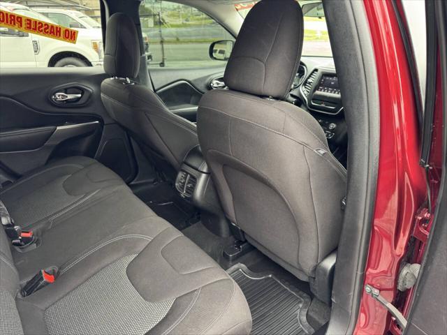 used 2020 Jeep Cherokee car, priced at $12,995