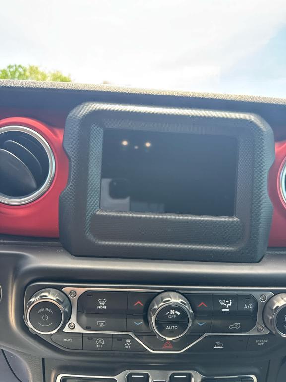 used 2021 Jeep Wrangler Unlimited car, priced at $30,877