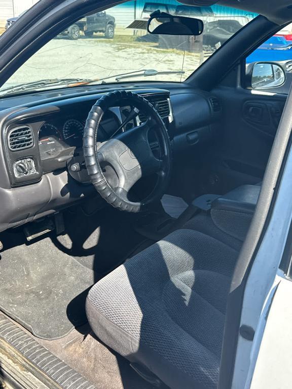 used 1998 Dodge Dakota car, priced at $3,957