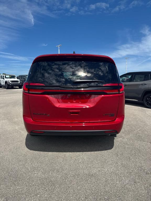 new 2025 Chrysler Pacifica car, priced at $45,996