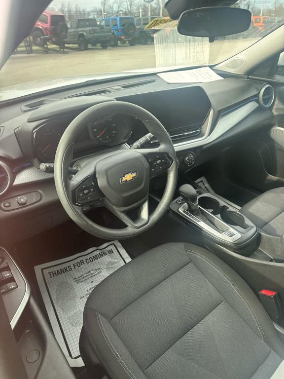 used 2025 Chevrolet Trax car, priced at $21,885