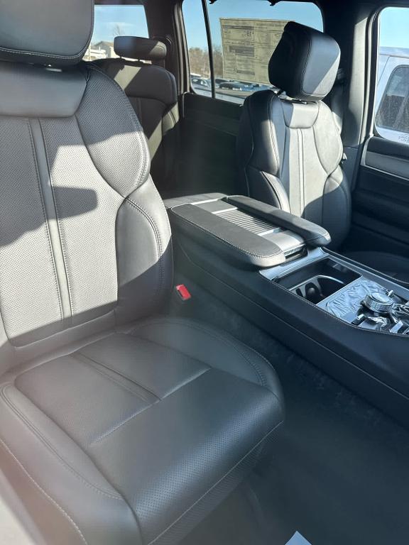 new 2025 Jeep Wagoneer car, priced at $73,998