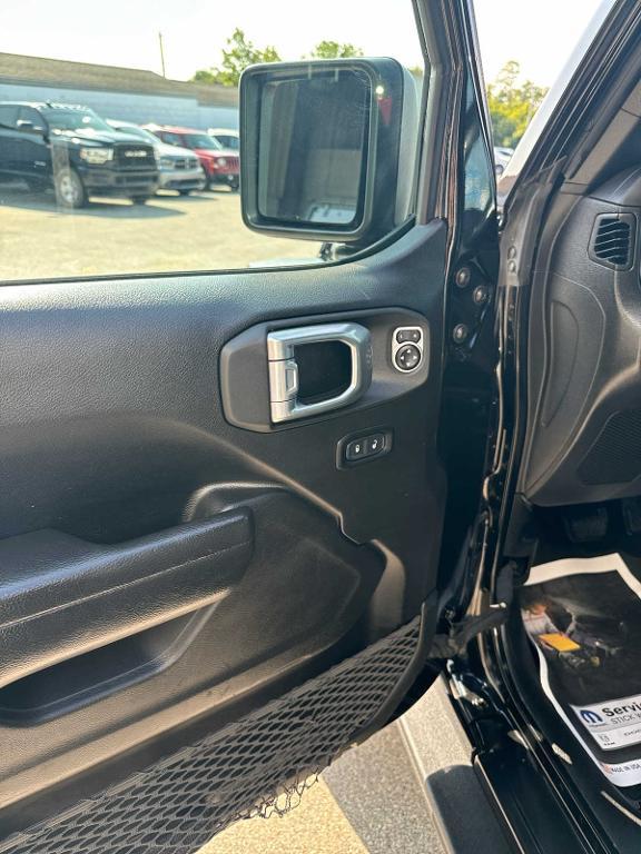 used 2022 Jeep Wrangler Unlimited car, priced at $39,577