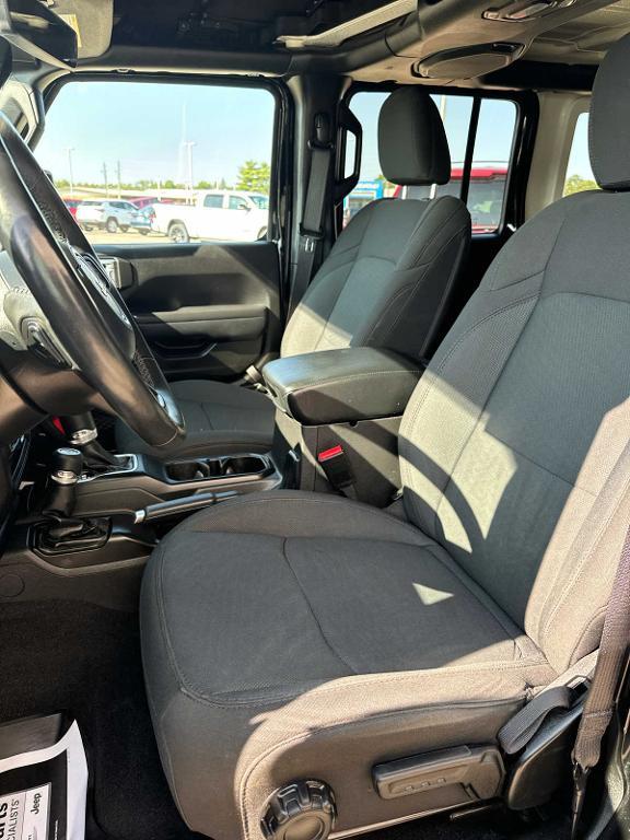 used 2022 Jeep Wrangler Unlimited car, priced at $39,577