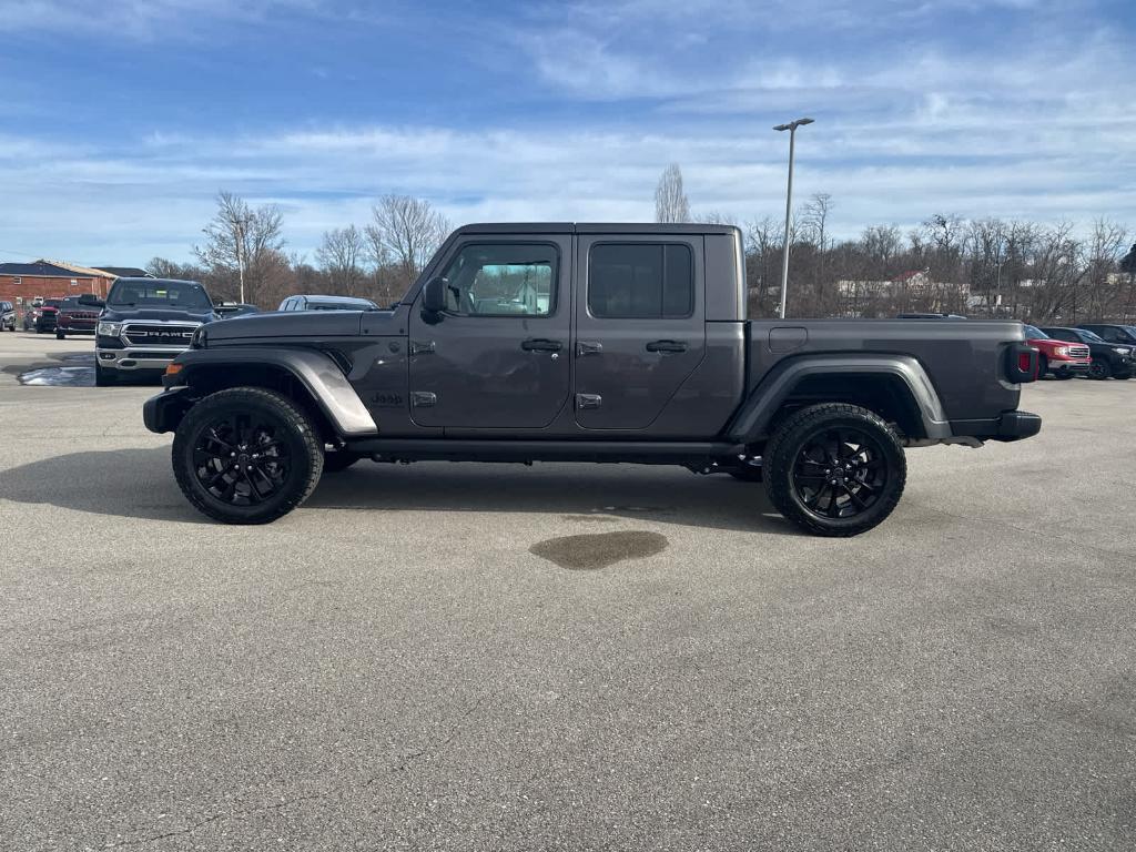 new 2025 Jeep Gladiator car, priced at $38,996