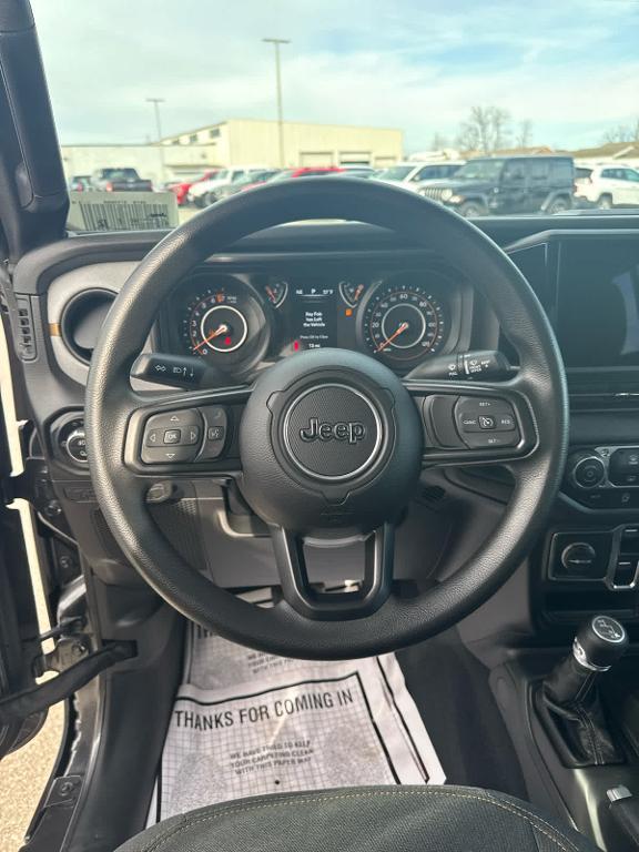 new 2025 Jeep Gladiator car, priced at $38,996