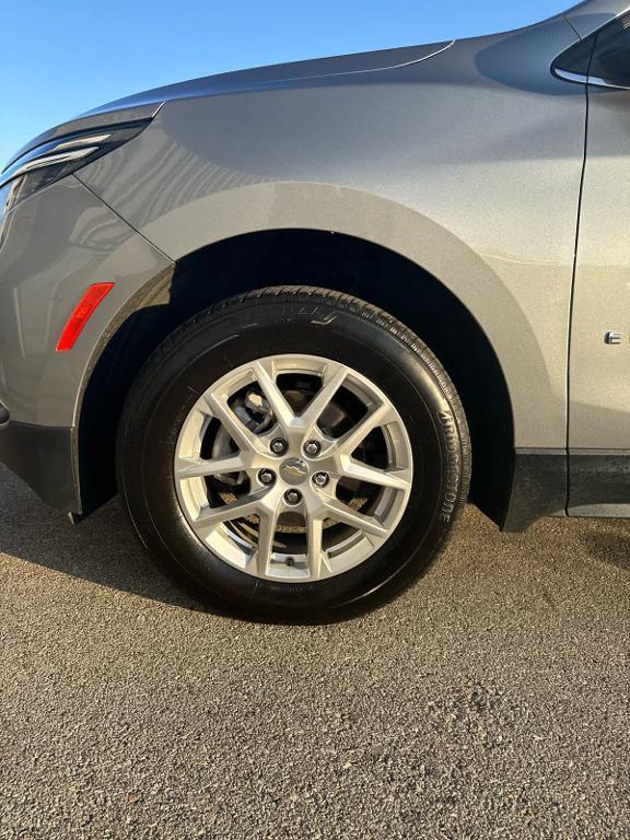 used 2024 Chevrolet Equinox car, priced at $21,885