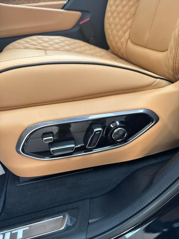 new 2025 Jeep Grand Cherokee L car, priced at $72,520