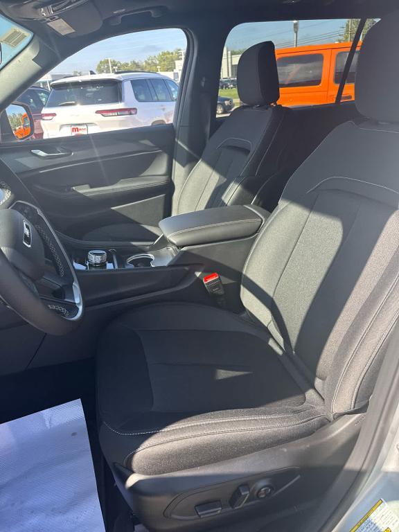 new 2025 Jeep Grand Cherokee L car, priced at $38,499