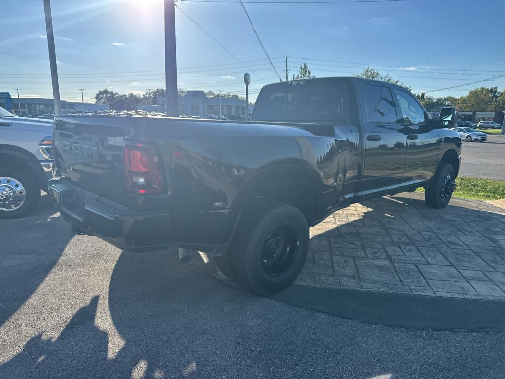 new 2025 Ram 3500 car, priced at $71,998