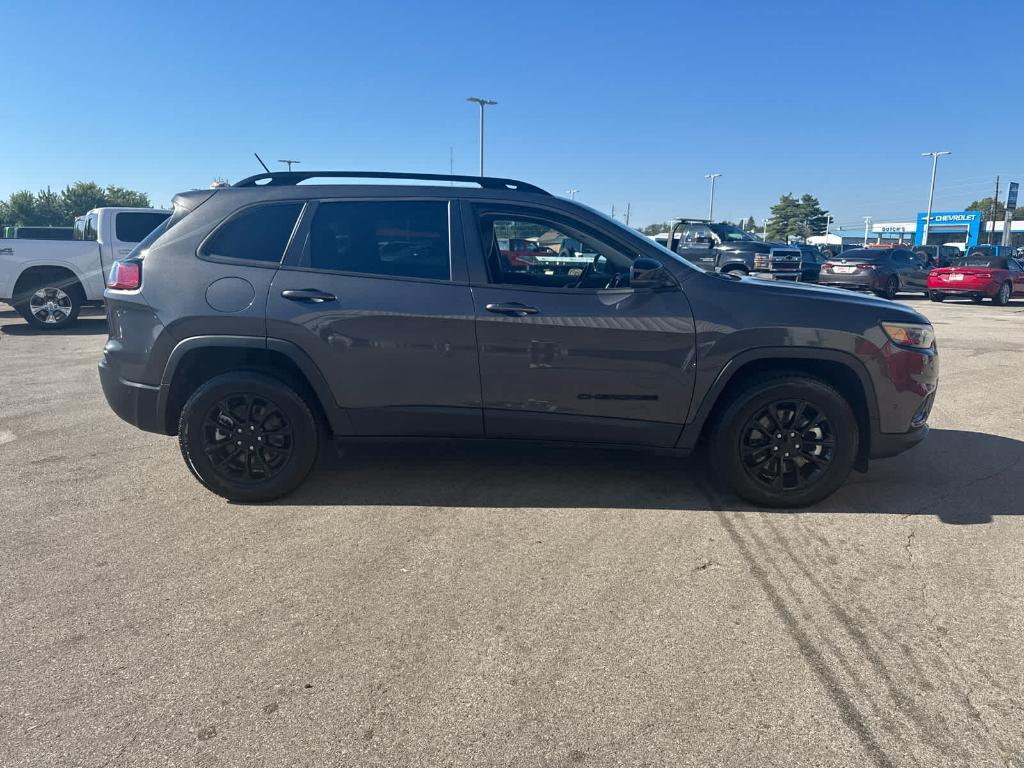 used 2023 Jeep Cherokee car, priced at $22,887