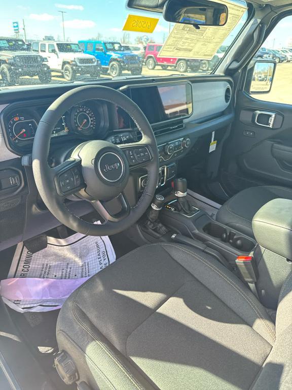 new 2025 Jeep Wrangler car, priced at $46,998