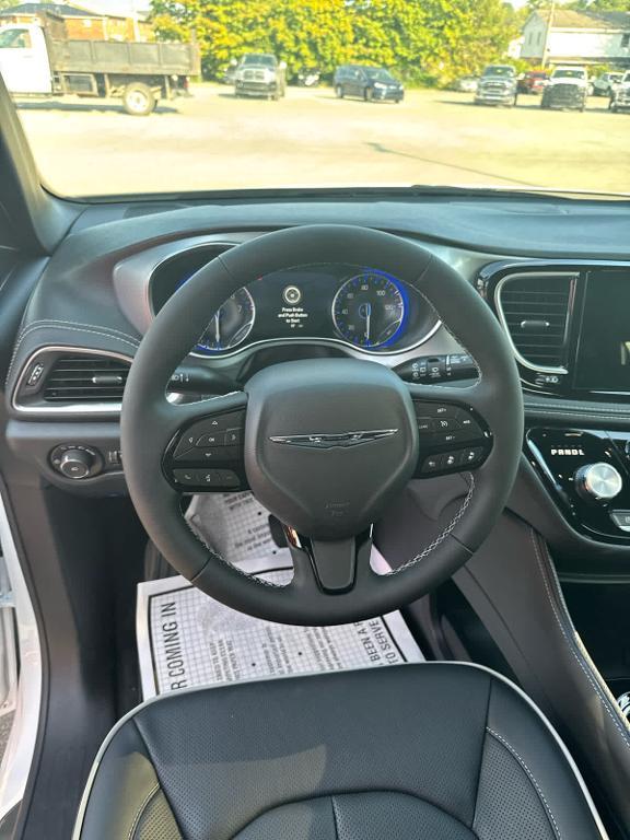 new 2026 Chrysler Pacifica car, priced at $53,996