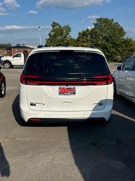 new 2026 Chrysler Pacifica car, priced at $53,996