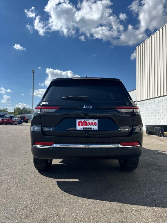 used 2023 Jeep Grand Cherokee car, priced at $28,996